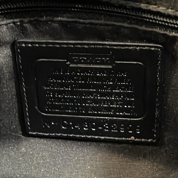 COACH SHOULDER BAG/CROSSBODY SIGNATURE CANVAS AND LEATHER. - Picture 11 of 16